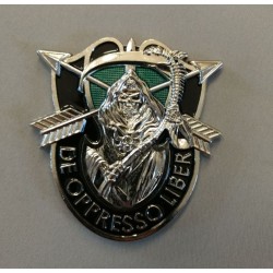 Lederen Sleutelhanger met Metalen badges, 100% maatwerk Lederen Sleutelhanger met Metalen badges, 100% maatwerk
