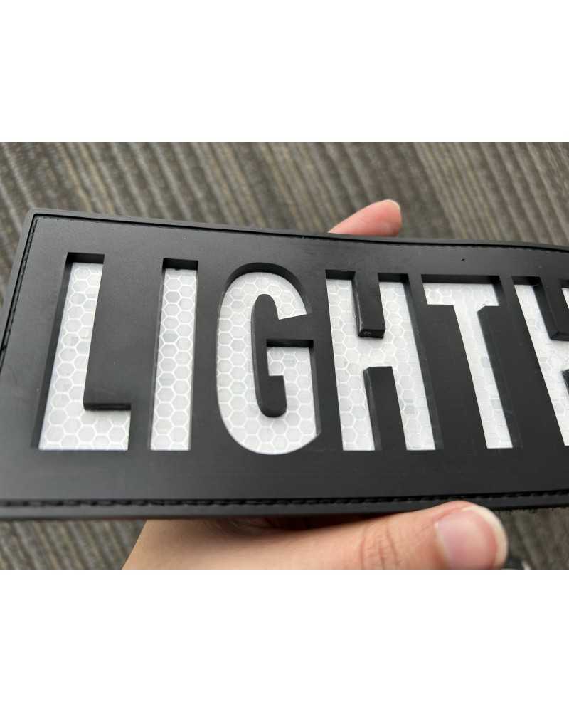 Reflecterende PVC-patches – Hoge zichtbaarheid, weerbestendig en op maat gemaakt Reflecterende PVC-patches – Hoge zichtbaarheid, weerbestendig en op maat gemaakt